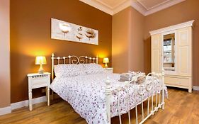 Stylish Apartment Near Royal Mile